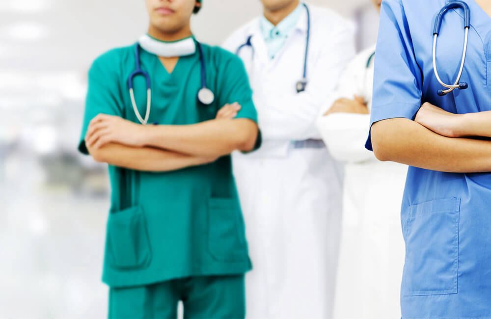 Gestión de personal médico especialista en deuda con el país
